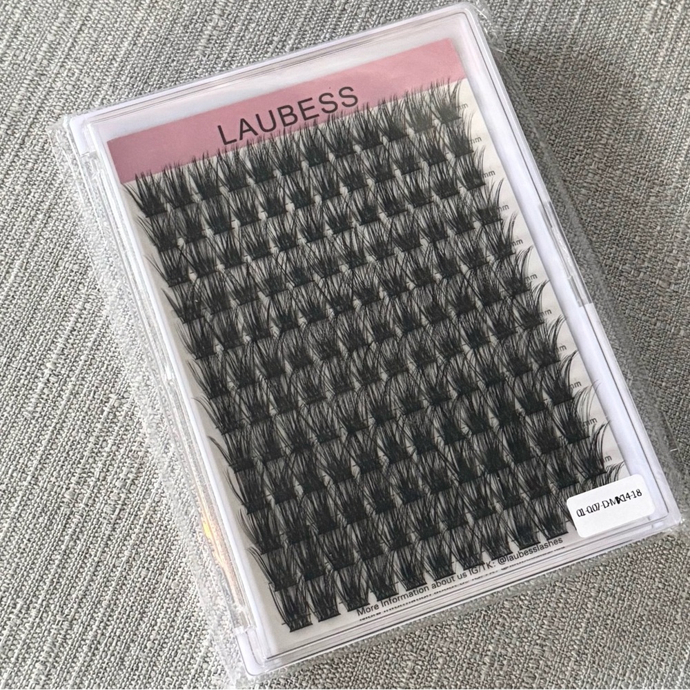 Lash Clusters by Laubess